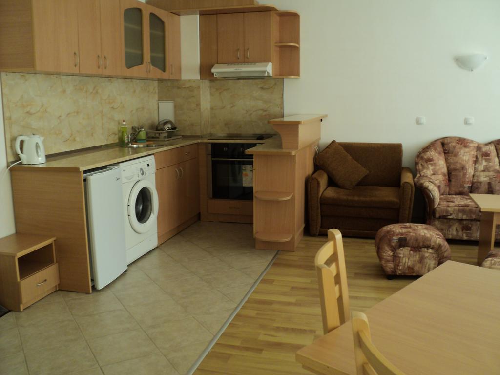 Meni Apartments And Guest Rooms Σωζόπολη Εξωτερικό φωτογραφία