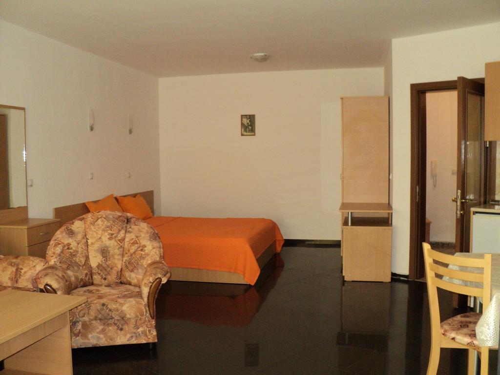 Meni Apartments And Guest Rooms Σωζόπολη Εξωτερικό φωτογραφία