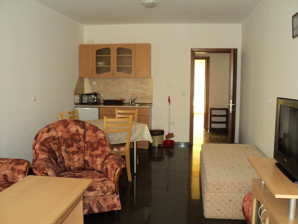 Meni Apartments And Guest Rooms Σωζόπολη Εξωτερικό φωτογραφία