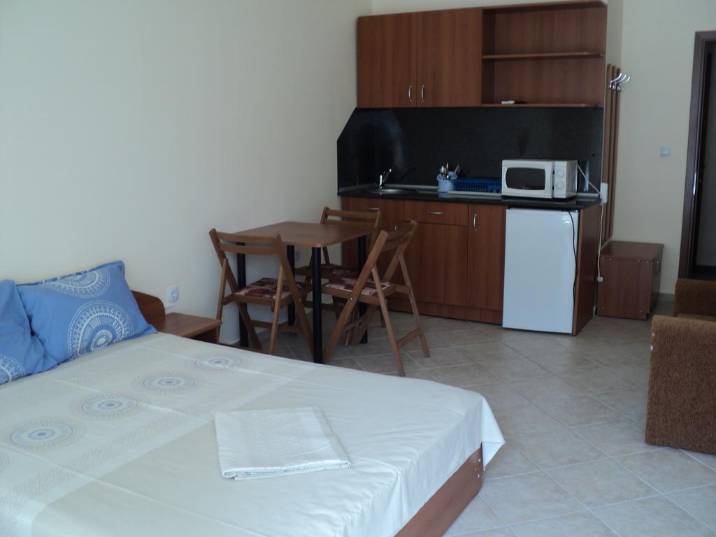 Meni Apartments And Guest Rooms Σωζόπολη Εξωτερικό φωτογραφία