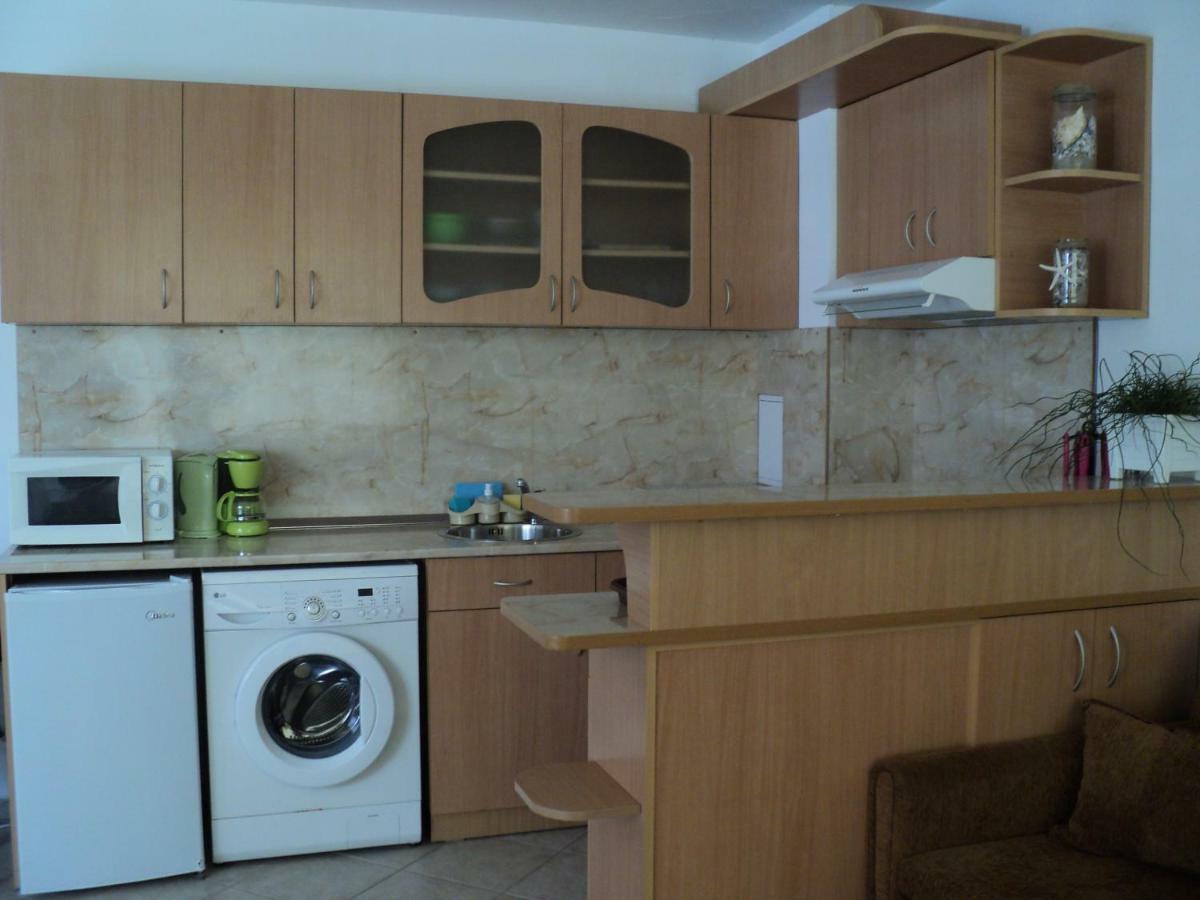 Meni Apartments And Guest Rooms Σωζόπολη Εξωτερικό φωτογραφία