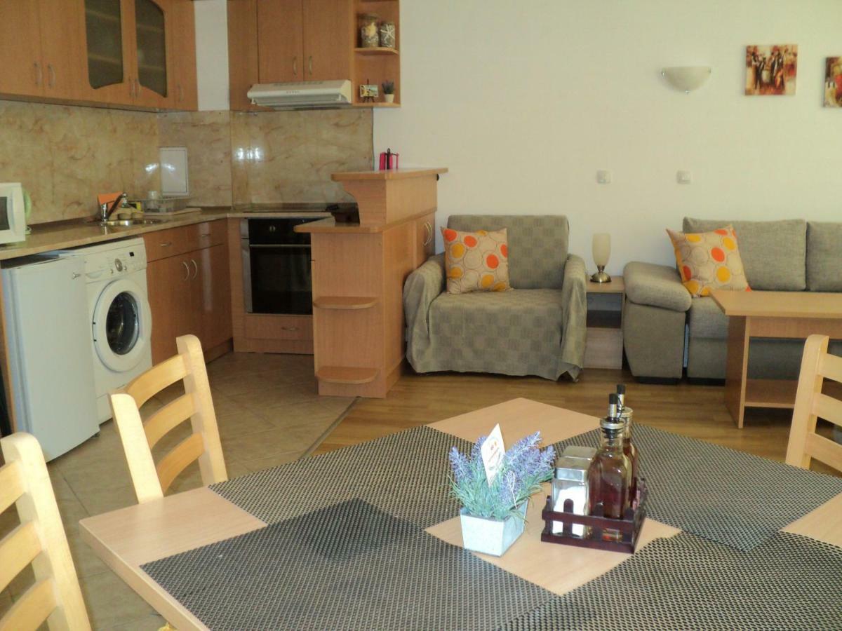 Meni Apartments And Guest Rooms Σωζόπολη Εξωτερικό φωτογραφία