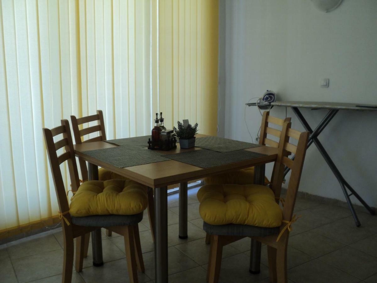 Meni Apartments And Guest Rooms Σωζόπολη Εξωτερικό φωτογραφία